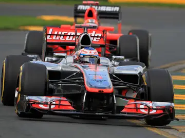 Button, en plena acción en Albert Park Button, en plena acción en Albert Park