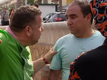 Chicote abre los ojos a Pancho y Margot Chicote abre los ojos a Pancho y Margot