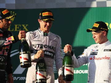Rosberg, Ricciardo y Magnussen en el podio de Australia
