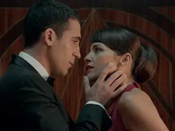 Alberto rechaza a Ana roto de dolor Alberto rechaza a Ana roto de dolor