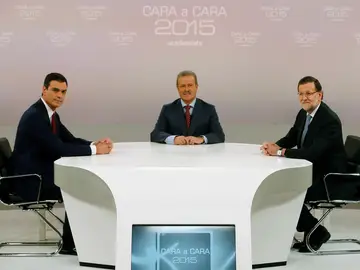 Sánchez y Rajoy en la mesa del cara a cara con Campo Vidal Sánchez y Rajoy en la mesa del cara a cara con Campo Vidal
