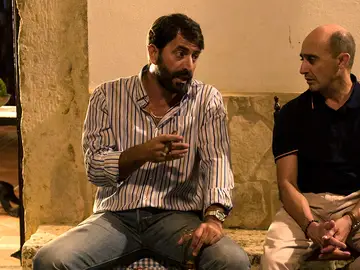 Matadero - Temporada 1 - Capítulo 1: El secreto del avestruz Matadero - Temporada 1 - Capítulo 1: El secreto del avestruz