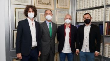 Daniel Seijó, cofundador y accionista de Diariomotor; Silvio González, consejero delegado de Atresmedia; Óscar Miguel, cofundador y accionista de Diariomotor; David García, director general de Diariomotor
