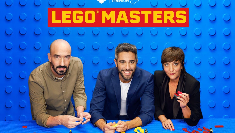 Roberto Leal y el jurado de LEGO MASTERS