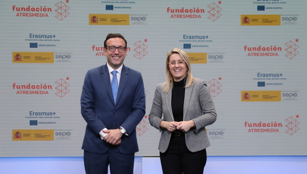 Alfonso Gentil &Aacute;lvarez-Ossorio, director del SEPIE, y Patricia P&eacute;rez, directora general Corporativa del Grupo Atresmedia y directora de la Fundaci&oacute;n Atresmedia
