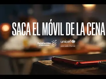 Saca el móvil de la cena Saca el móvil de la cena