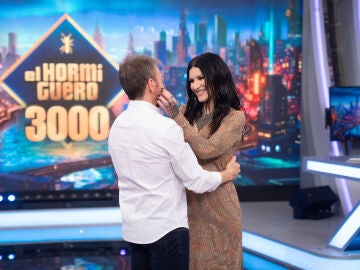 Así ha sido la entrevista completa a Laura Pausini en el especial 3.000 programas de El Hormiguero Así ha sido la entrevista completa a Laura Pausini en el especial 3.000 programas de El Hormiguero