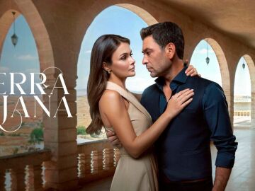Alya y Cihan en En tierra lejana Alya y Cihan en En tierra lejana