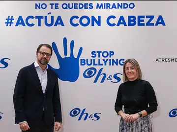 La campaña Stop Bullying de H&S de P&G, Atresmedia, Carat y Omnicom PR Group ha sido galardonada con el Best!N Beauty&Care 2022 de Oro en la sección Best Integrated La campaña Stop Bullying de H&S de P&G, Atresmedia, Carat y Omnicom PR Group ha sido galardonada con el Best!N Beauty&Care 2022 de Oro en la sección Best Integrated