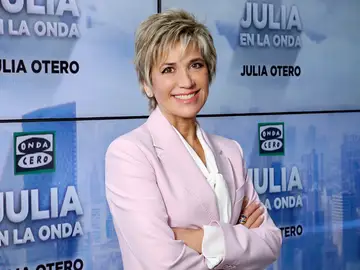 Julia Otero renueva su compromiso con Onda Cero Julia Otero renueva su compromiso con Onda Cero