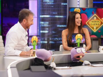 ¿Romántico o grimoso? Emilia muestra su lado más personal en El Hormiguero