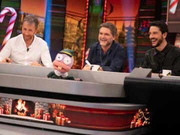 "¡He ganado yo!": Alejo Sauras 'se pica' con Salva Reina y Pablo Motos en el juego de Trancas y Barrancas "¡He ganado yo!": Alejo Sauras 'se pica' con Salva Reina y Pablo Motos en el juego de Trancas y Barrancas