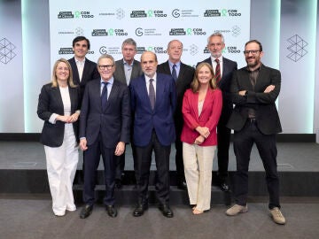 Foto alianza Asociaci&oacute;n Espa&ntilde;ola contra el C&aacute;ncer e informativos Atresmedia