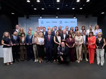 Fundación Mutua Madrileña y Antena 3 Noticias reconocen a 35 ayuntamientos por sus proyectos frente a la violencia de género en centros educativos Fundación Mutua Madrileña y Antena 3 Noticias reconocen a 35 ayuntamientos por sus proyectos frente a la violencia de género en centros educativos